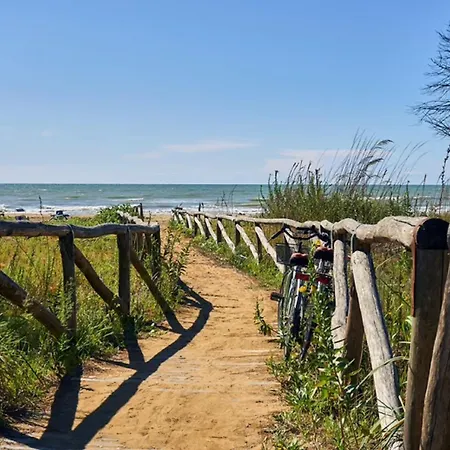 Apartment Relaxing Retreat With Terrace Bibione